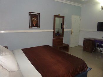 Dilic Hotel Mobushipe Екстериор снимка