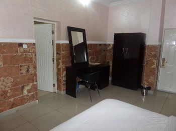 Dilic Hotel Mobushipe Екстериор снимка