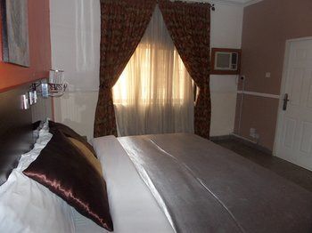 Dilic Hotel Mobushipe Екстериор снимка